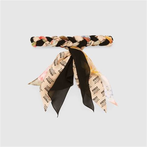 foulard gucci con logo|Gucci Scarves, Silks, Stoles & Shawls for Women .